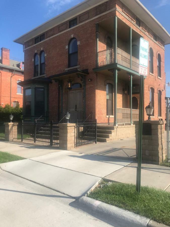 The Cochrane House Luxury Historic Inn Детройт Екстериор снимка